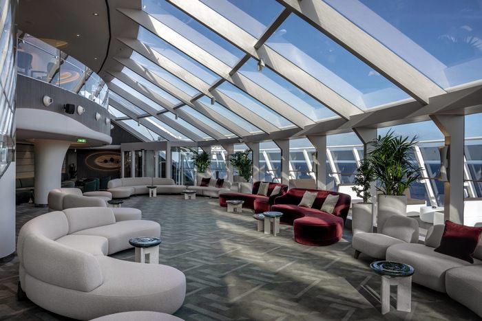 MSC Yacht Club Top Sail Lounge